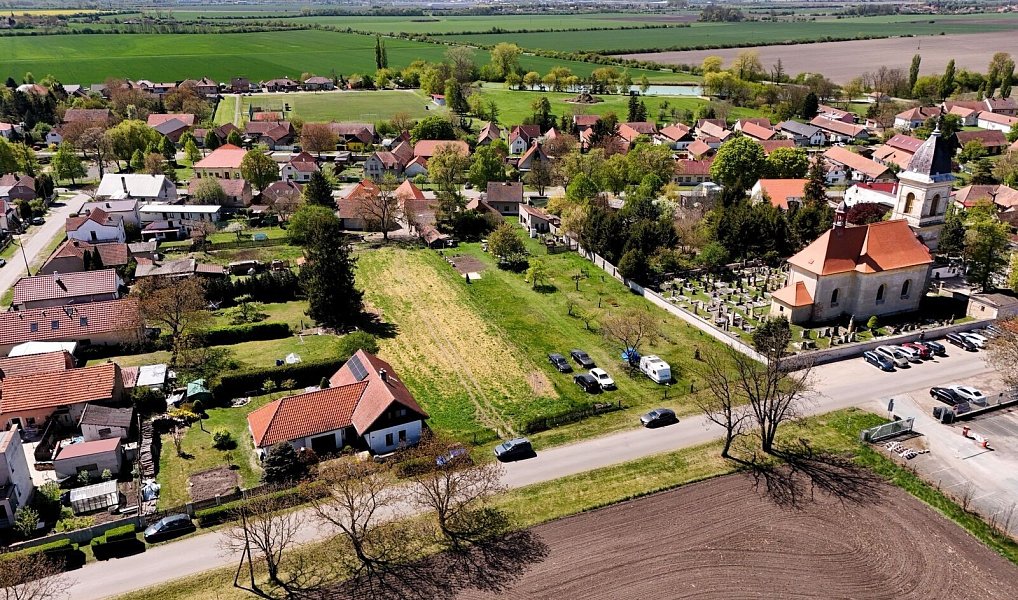 Prodej domu 100 m² s pozemkem 873 m², Chleby – náhled fotky 14