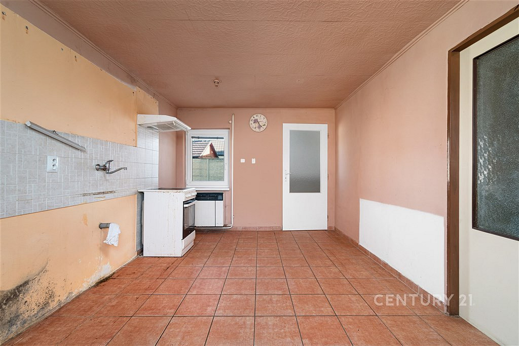 Prodej domu 90 m² s pozemkem 831 m² — photo 3