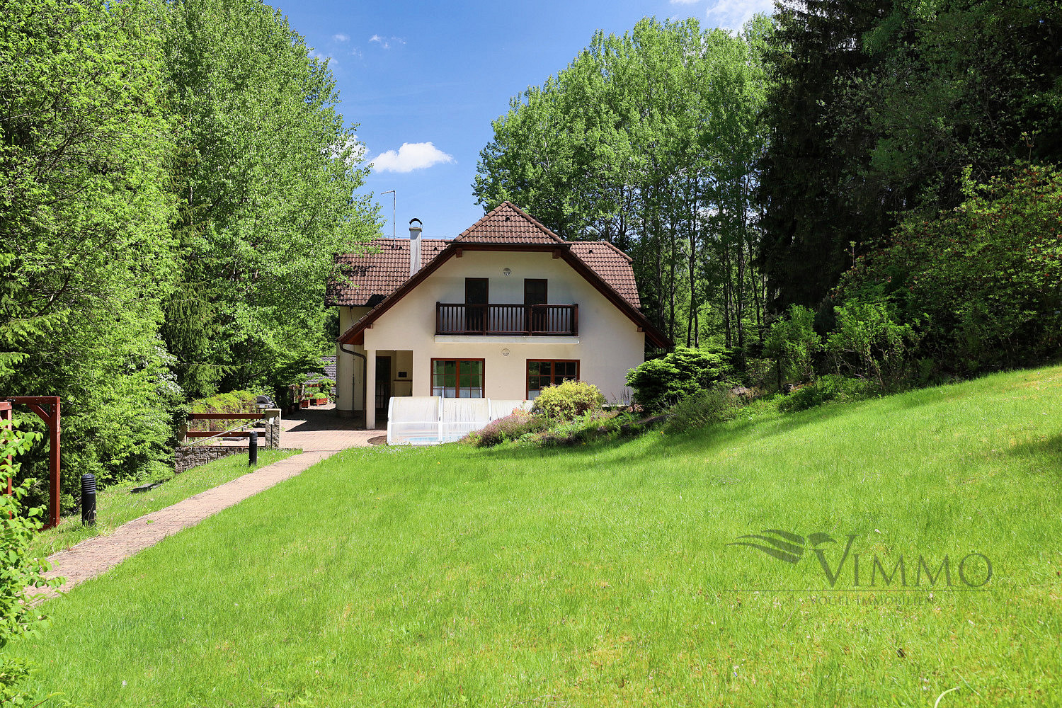 Prodej domu 298 m² s pozemkem 3 259 m²