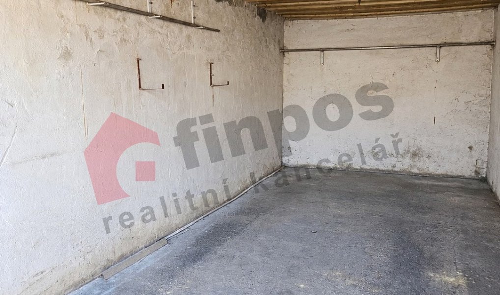 Prodej Garáže 18m2, lokalita u Kauflandu - Mělník, Mělník – náhled fotky 2