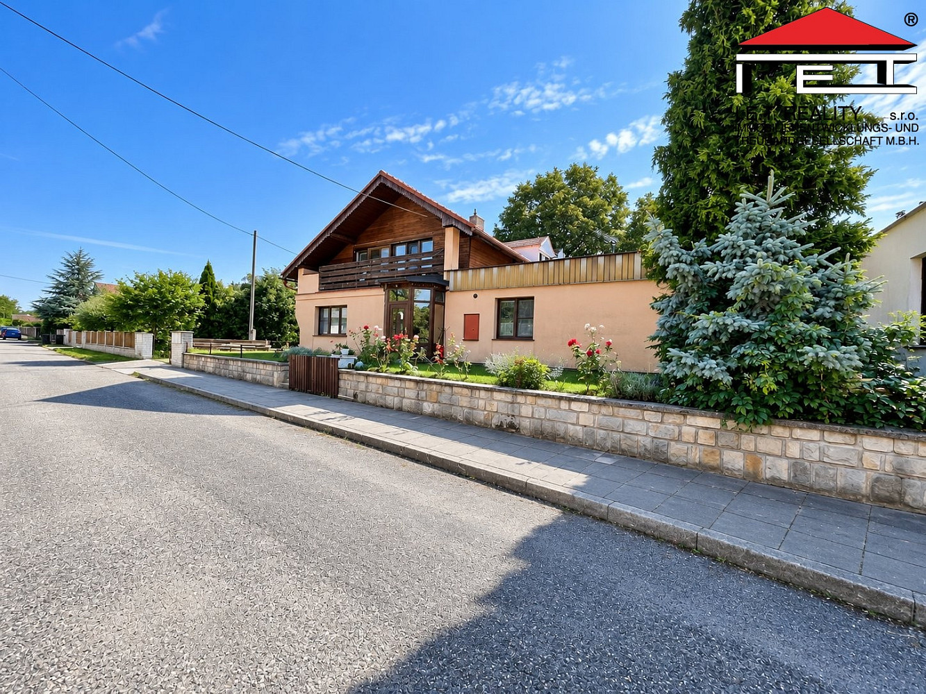 Prodej domu 250 m² s pozemkem 1 200 m² – fotografie 2