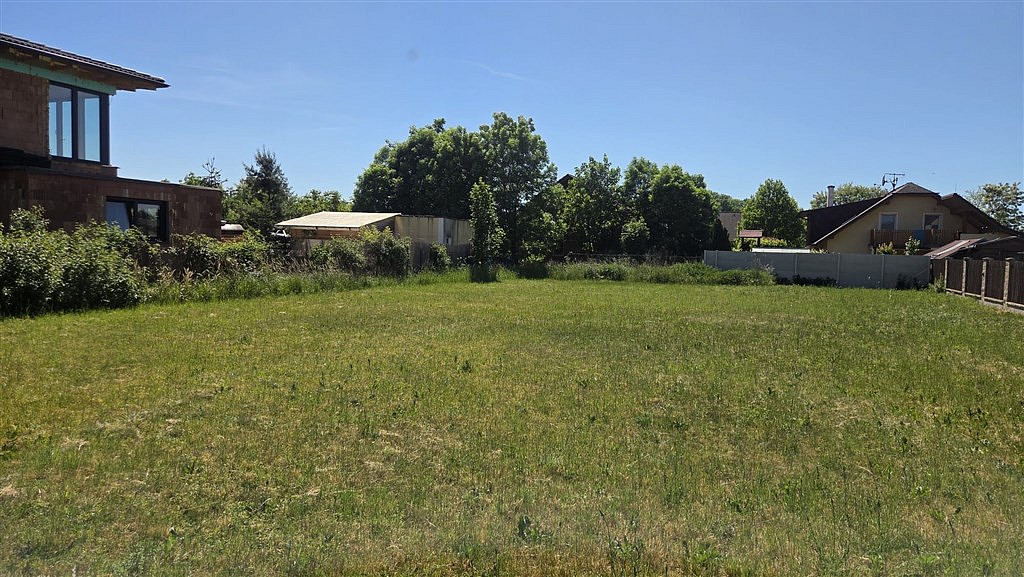 Prodej stavebního pozemku 991 m² — photo 2
