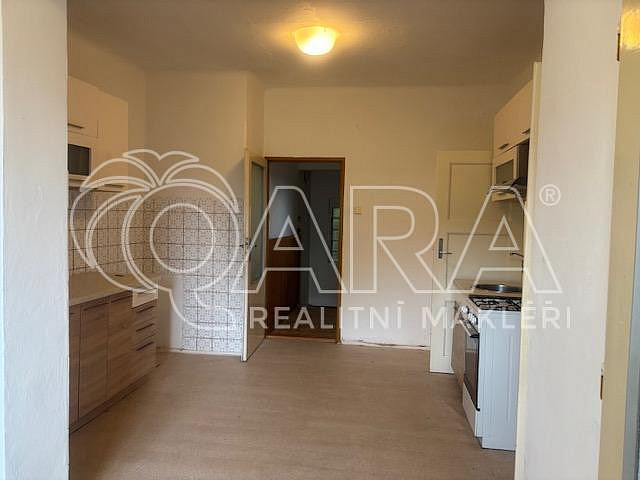 Prodej domu 294 m² s pozemkem 845 m² — photo 2