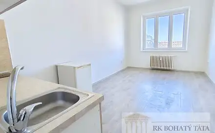 Pronájem bytu 1+kk 23 m²