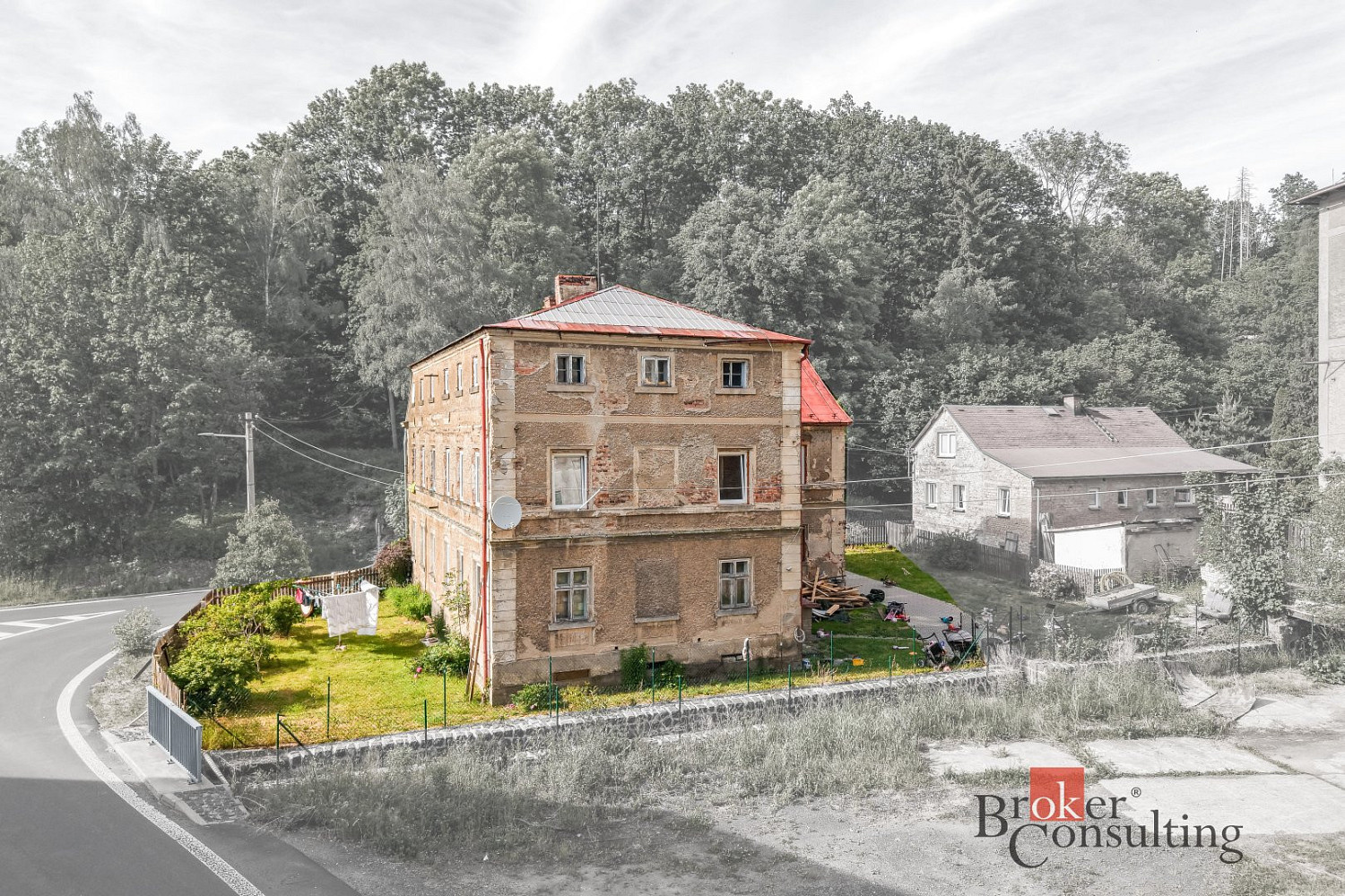 Prodej komerčního objektu (jiného typu) 298 m²