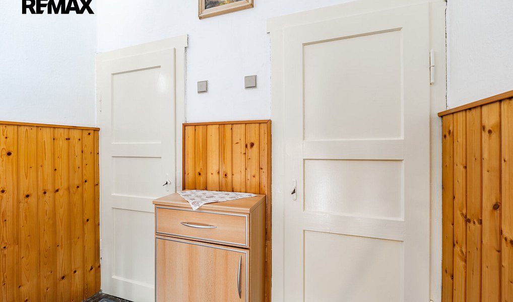 Prodej domu 328 m² s pozemkem 758 m², Vejprty – náhled fotky 34
