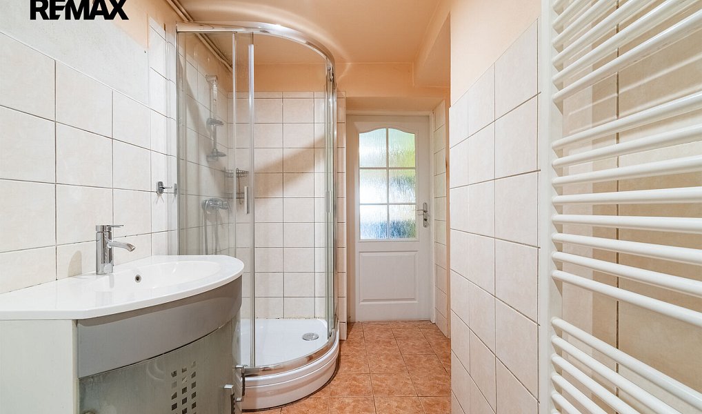 Prodej domu 186 m² s pozemkem 390 m², Břasy – náhled fotky 23