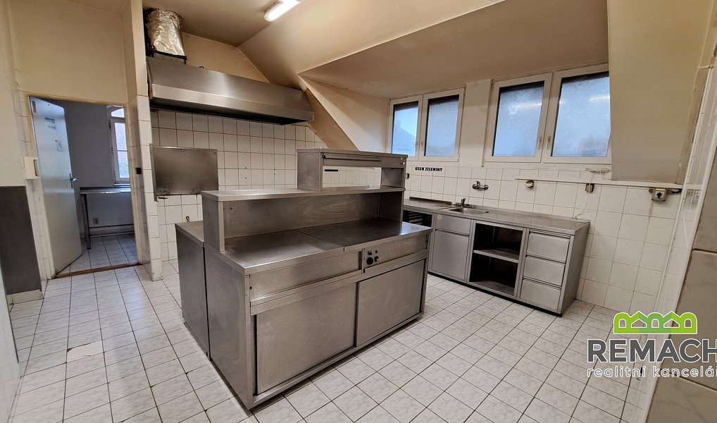 Pronájem restaurace 197 m², Kunovice – náhled fotky 5