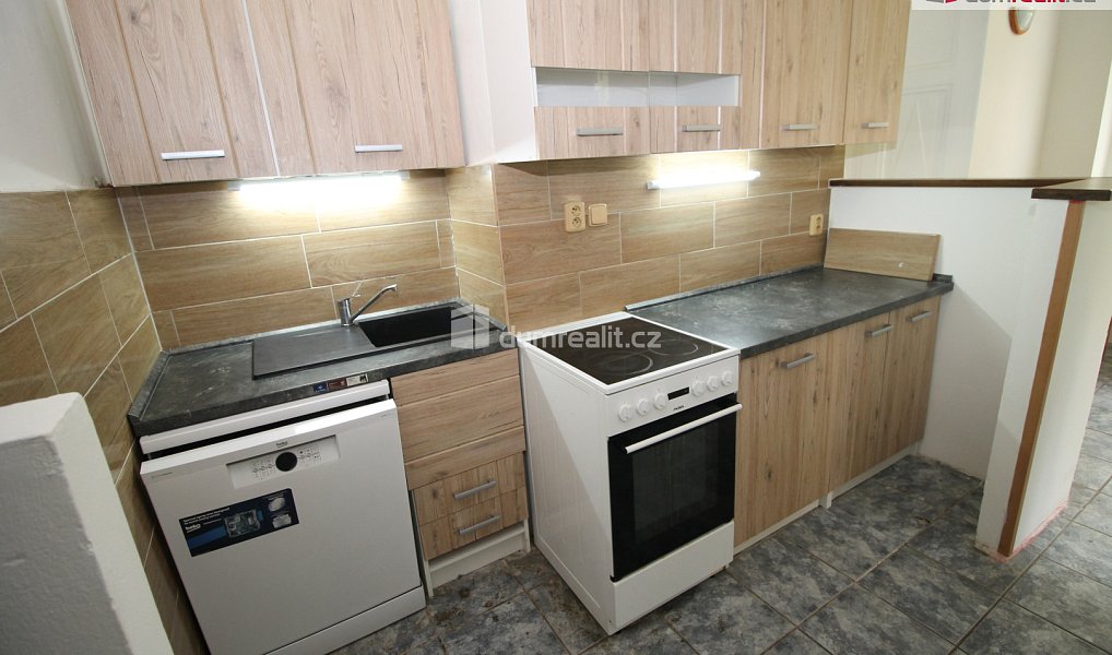 Prodej bytu 2+1 67 m², Mariánské Lázně – náhled fotky 2