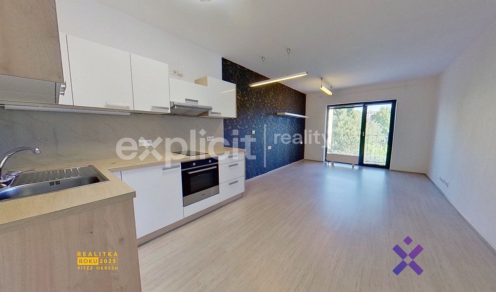 Pronájem bytu 1+kk 33 m², Zlín – náhled fotky 2