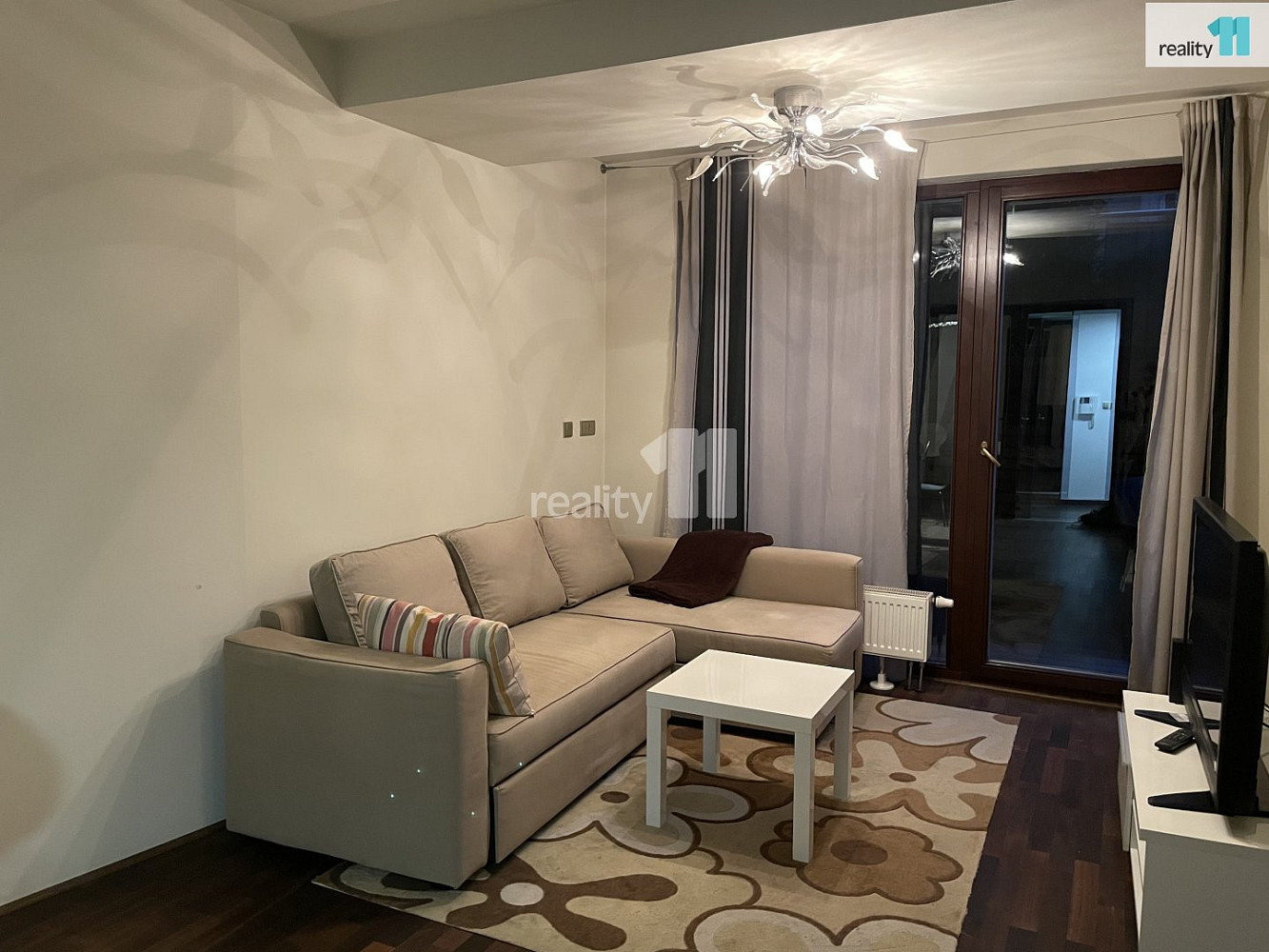 Pronájem bytu 2+kk 46 m² – fotografie 3