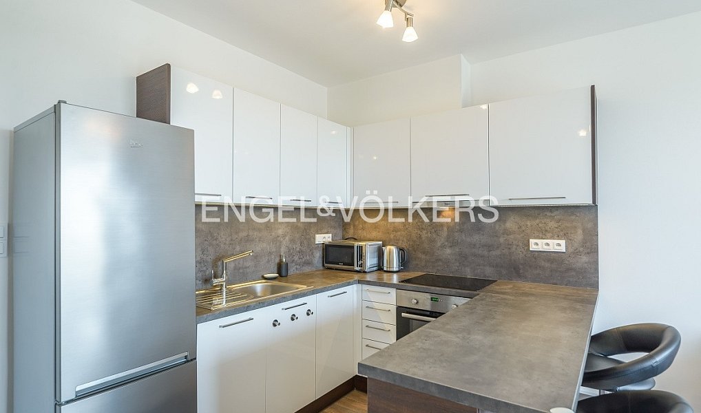Pronájem bytu 2+kk 53 m², Praha – náhled fotky 4