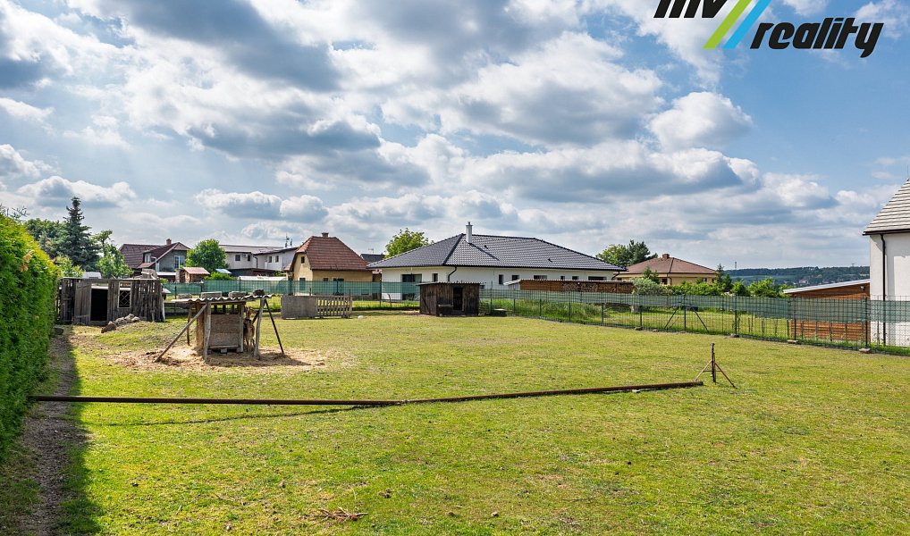 Prodej stavebního pozemku 870 m², Sojovice – náhled fotky 4