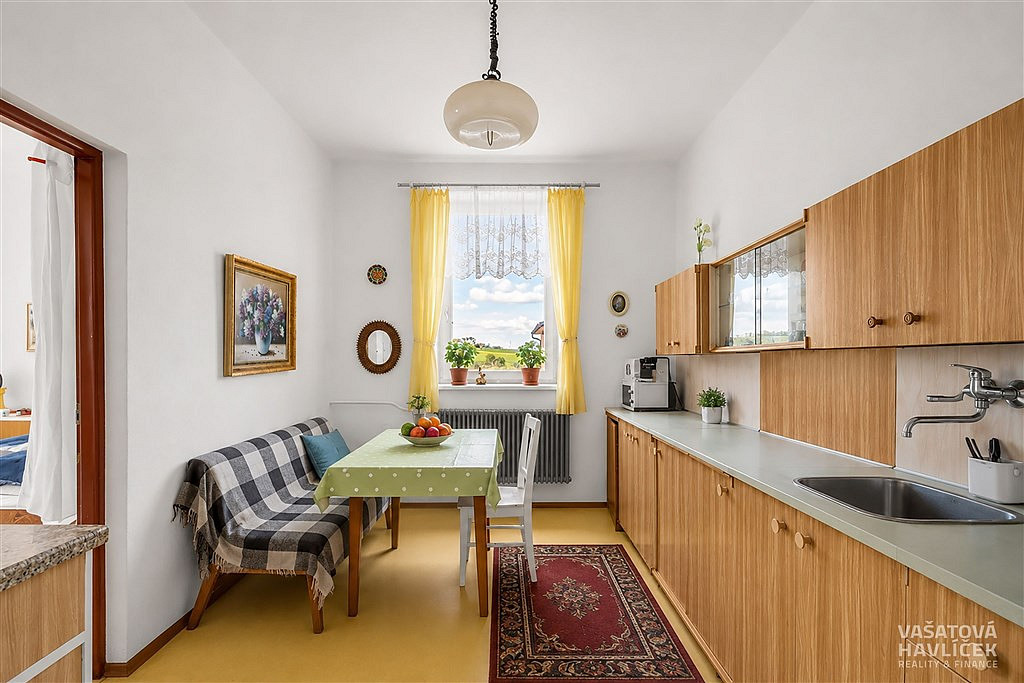 Prodej domu 157 m² s pozemkem 1 282 m² - Widok 4