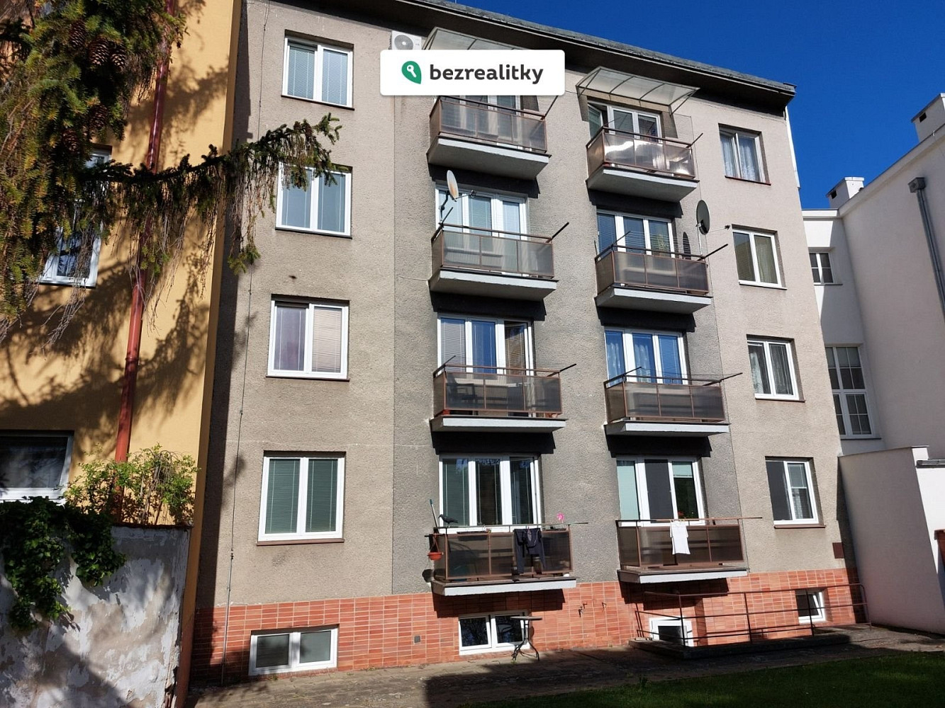 Prodej bytu 3+1 65 m² – pohled 2