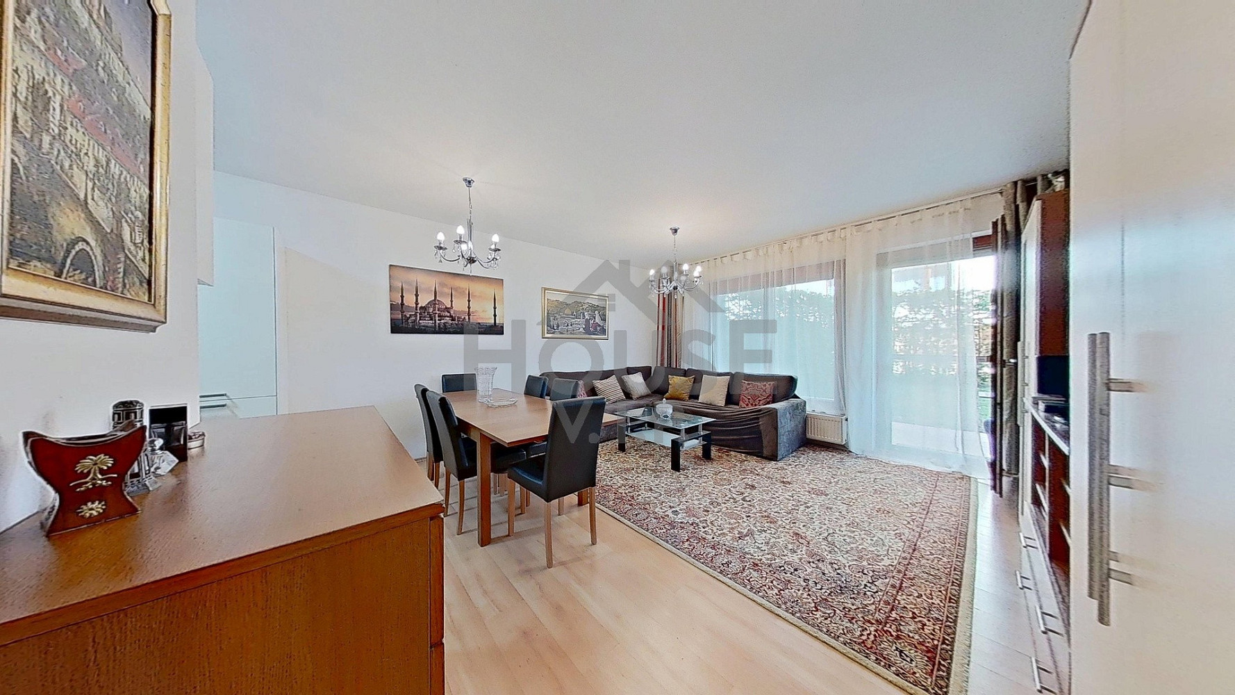 Pronájem bytu 4+kk 99 m² – fotografie 3