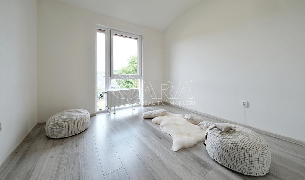 Pronájem domu 124 m² s pozemkem 76 m², Nelahozeves – náhled fotky 12