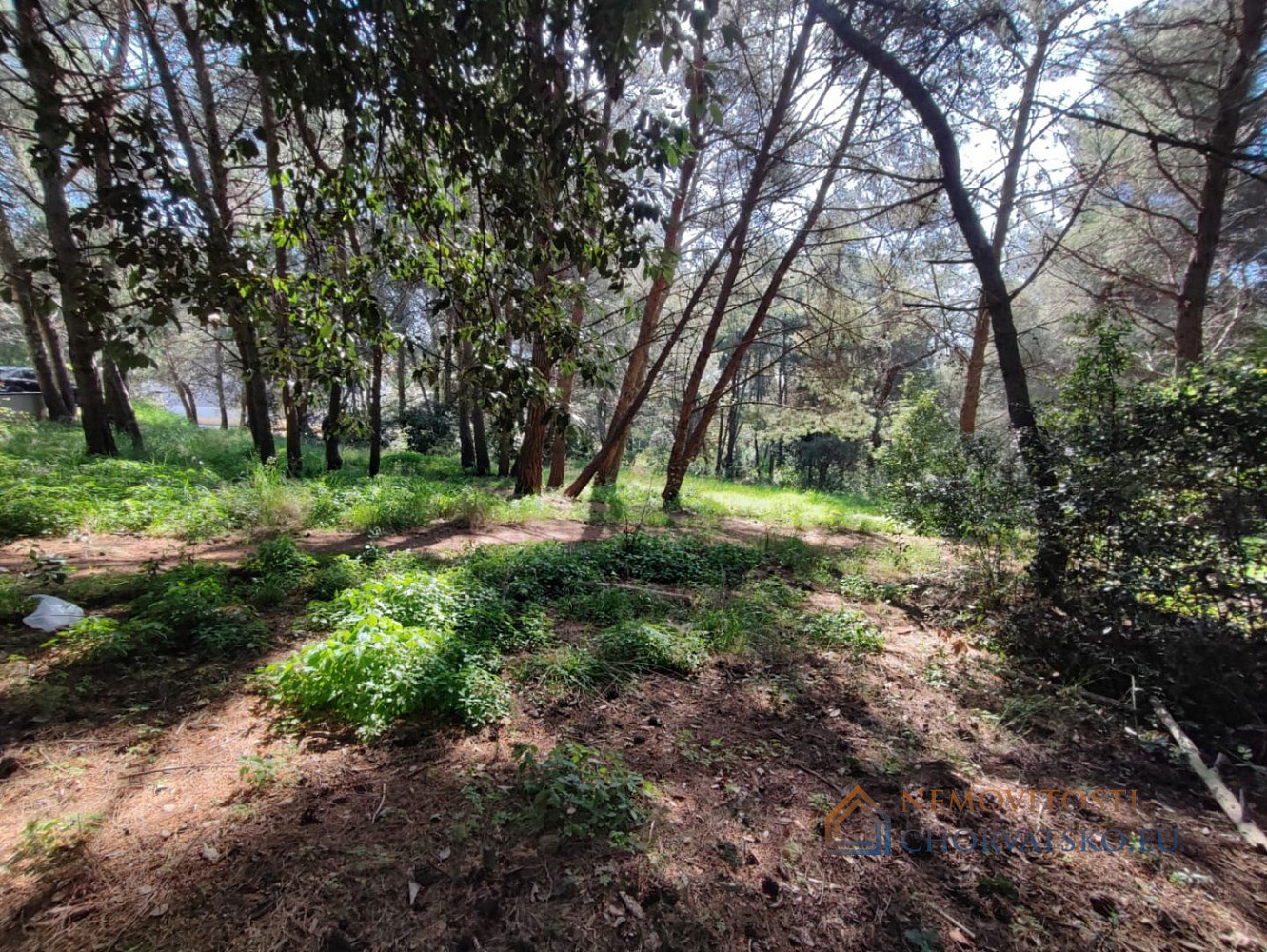 Pozemek 592 m2m², Pula – další