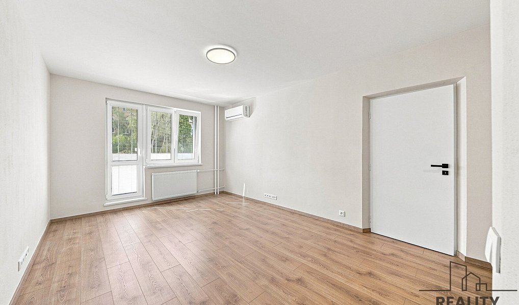 Prodej bytu 3+1 72 m², Hodonín – náhled fotky 12