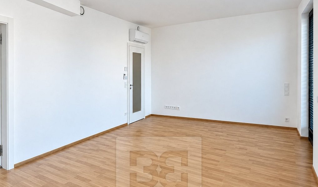 Pronájem bytu 2+kk 78 m², Praha – náhled fotky 6