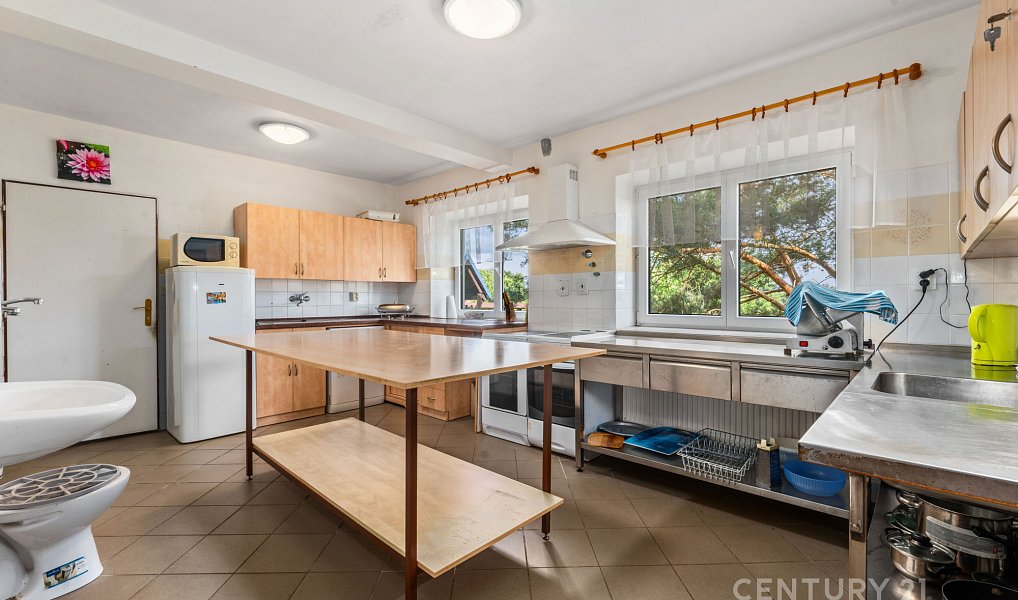 Prodej ubytovacího objektu 457 m², Letovice – náhled fotky 10