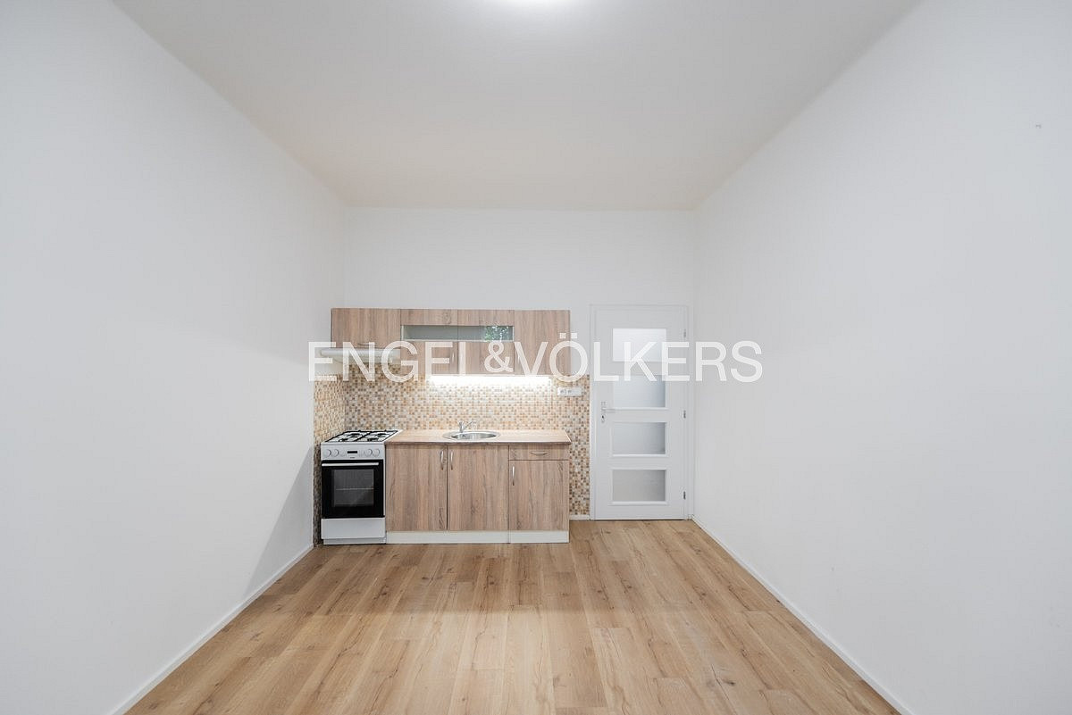 Pronájem bytu 2+kk 44 m² – fotografie 2