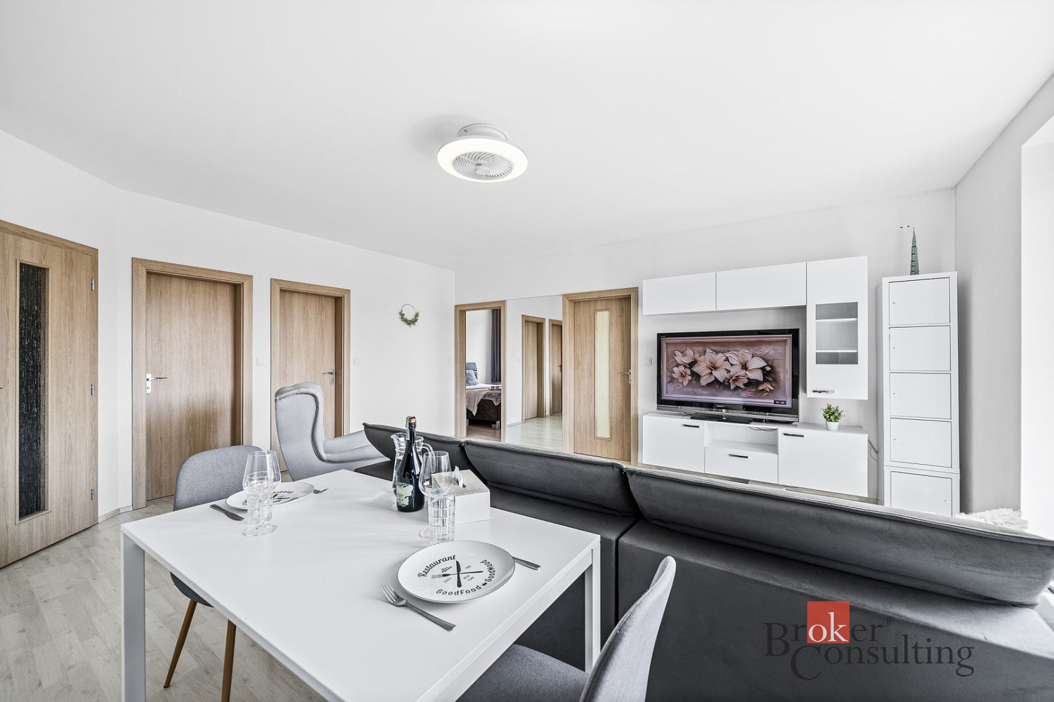 Pronájem bytu 3+kk 73 m² — photo 4