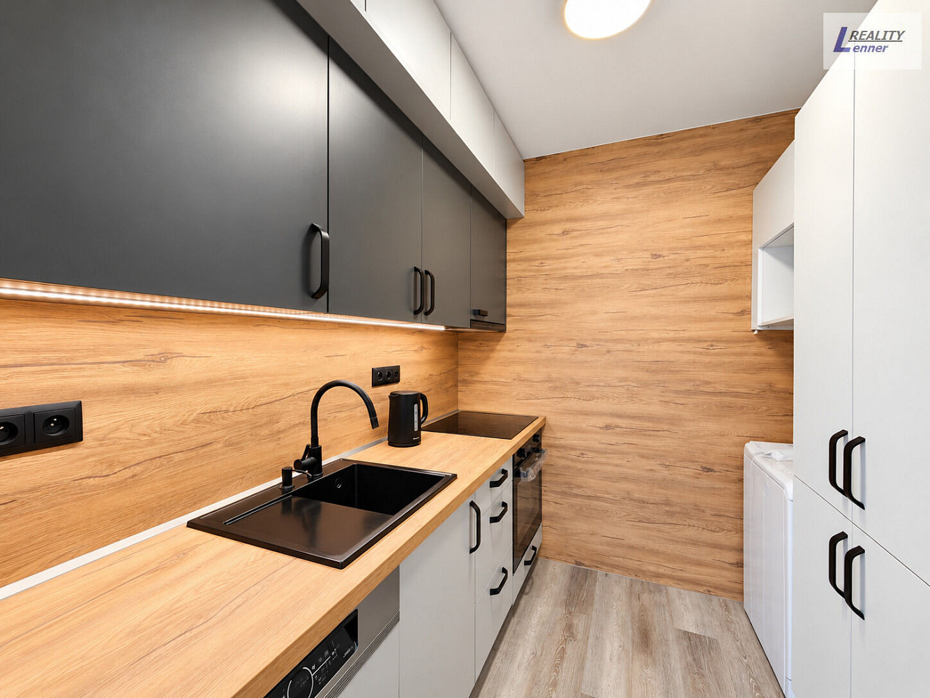 Pronájem bytu 2+kk 43 m²