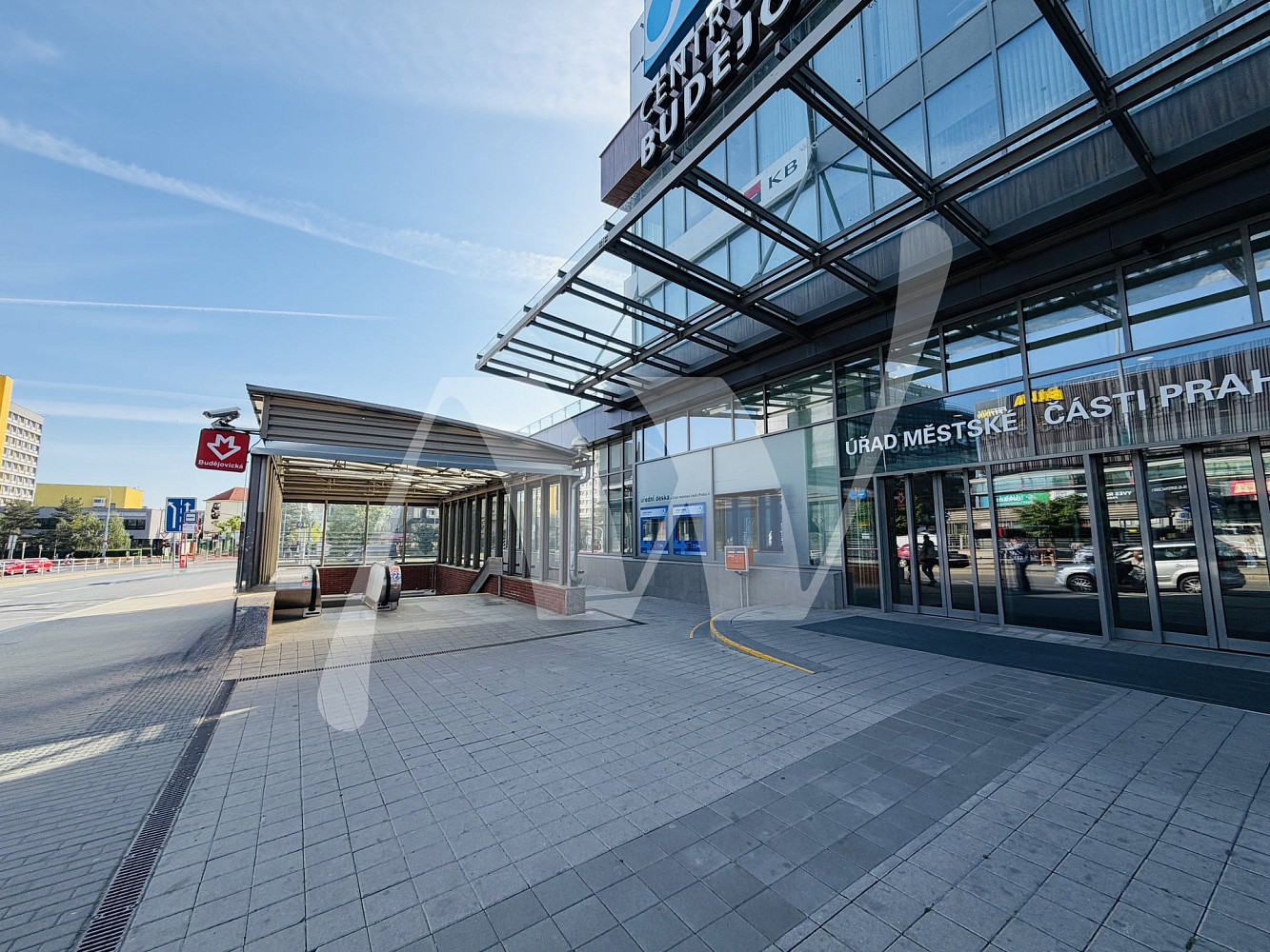 Pronájem kanceláře 588 m² — photo 4