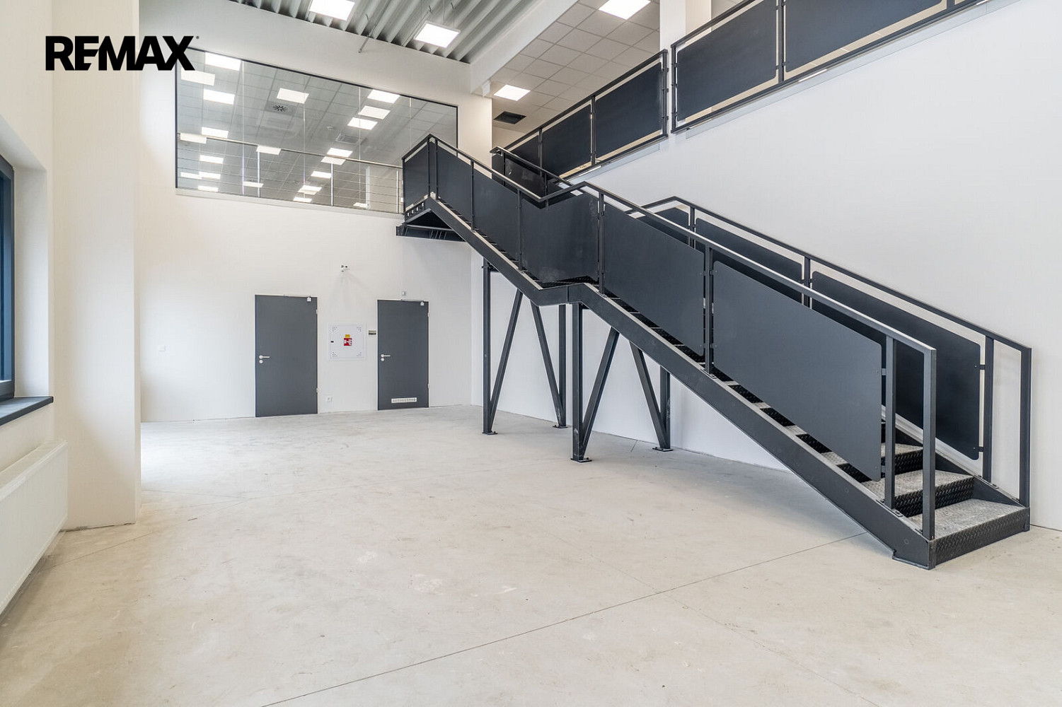 Pronájem obchodních prostor 289 m² – fotografie 5