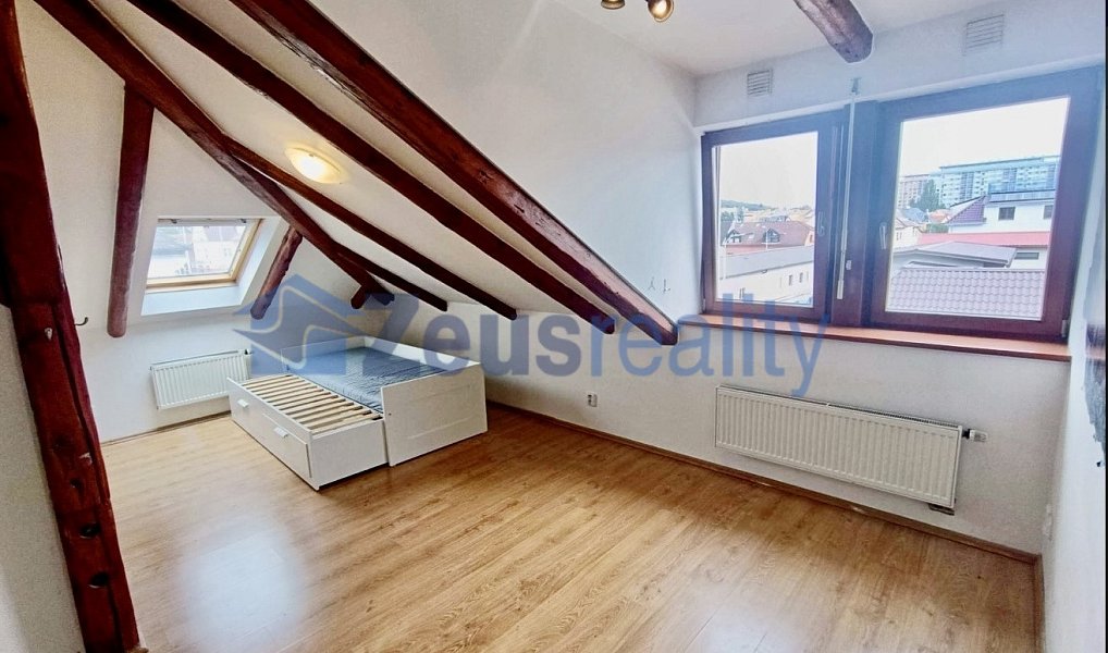 Pronájem bytu 3+1 90 m², Praha – náhled fotky 10