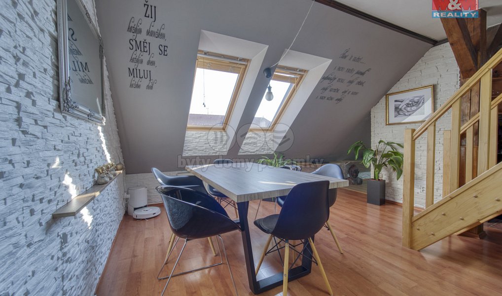 Prodej bytu 4+kk 100 m², Králův Dvůr – náhled fotky 7