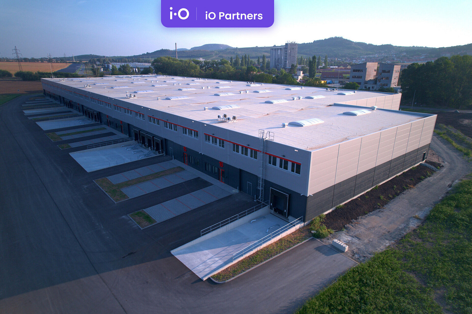 Pronájem skladovacích prostor 13 850 m² – fotografie 3