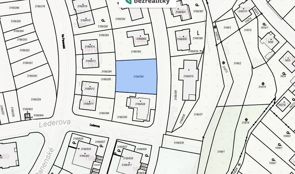 Prodej stavebního pozemku 826 m², Roztoky – fotka 1 z 13