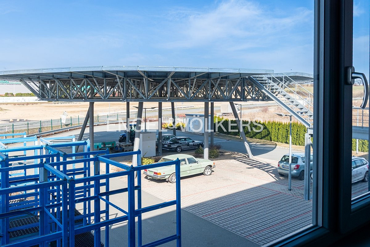 Pronájem skladovacích prostor 144 m² – fotografie 4