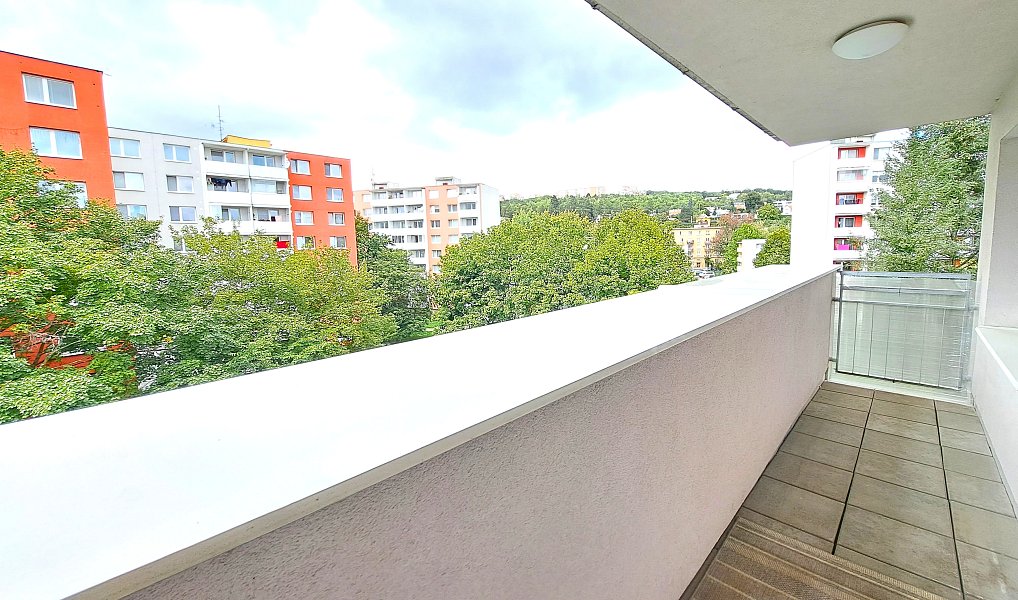 Pronájem bytu 2+kk 60 m², Zlín – náhled fotky 4