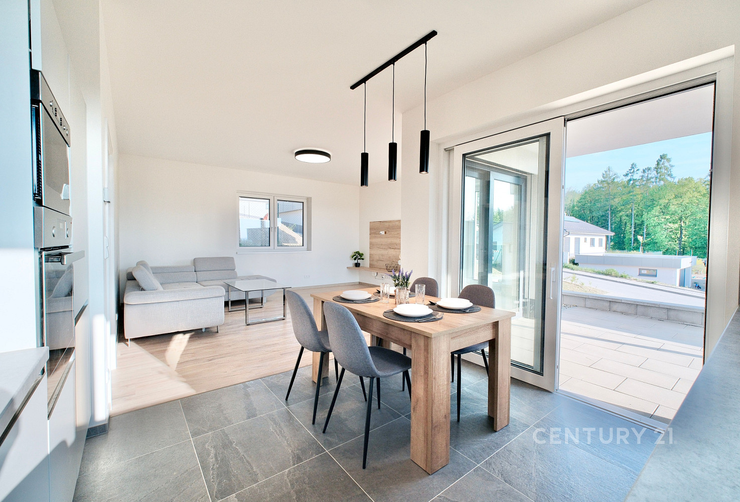Prodej domu 132 m² s pozemkem 814 m² – fotografie 2