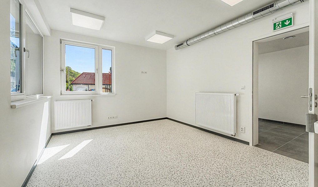 Pronájem komerčního objektu (jiného typu) 82 m², Praha – náhled fotky 2