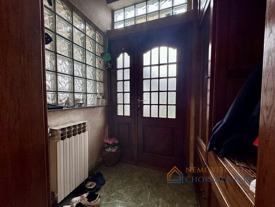 Prodej domu 150 m² s pozemkem 150 m² – pohled 2