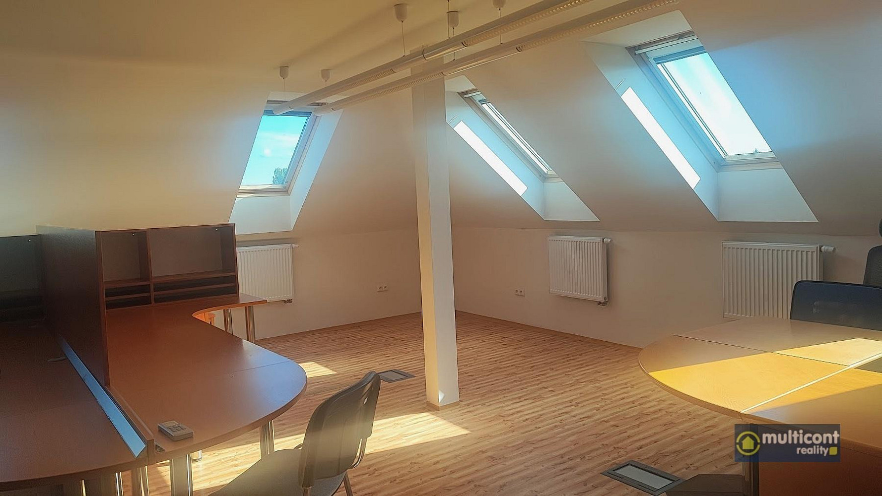 Pronájem kanceláře 118 m² – fotografie 3