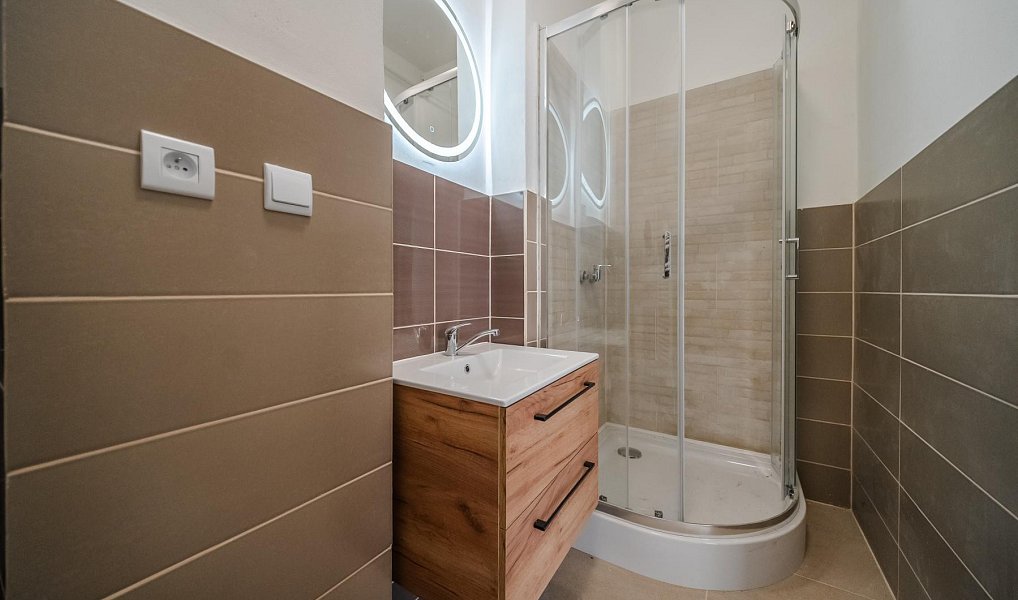Prodej domu 263 m² s pozemkem 536 m², Ostrava – náhled fotky 3