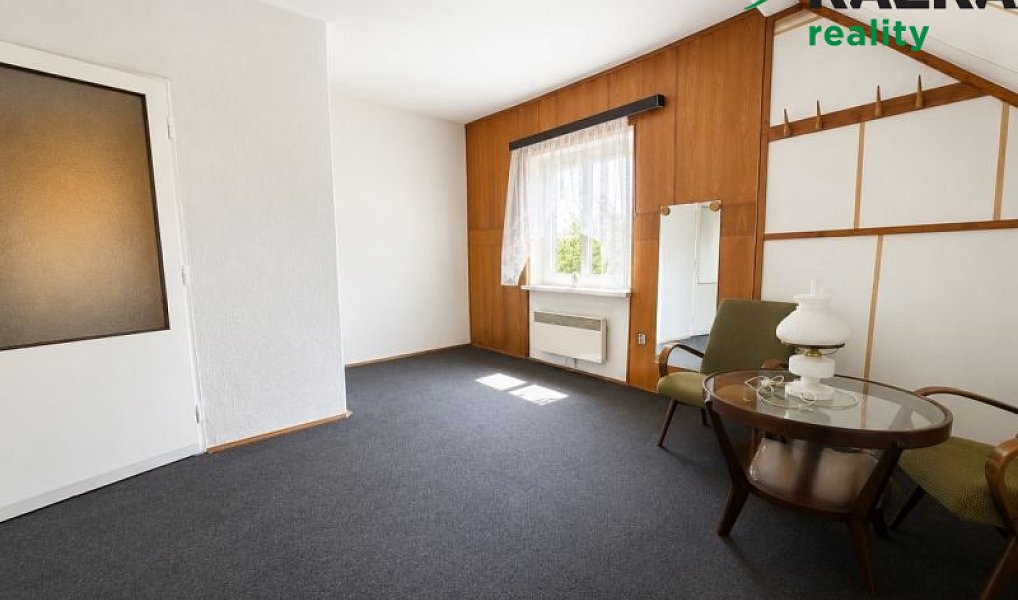 Prodej domu 200 m² s pozemkem 1 168 m², Velká Hleďsebe – náhled fotky 7