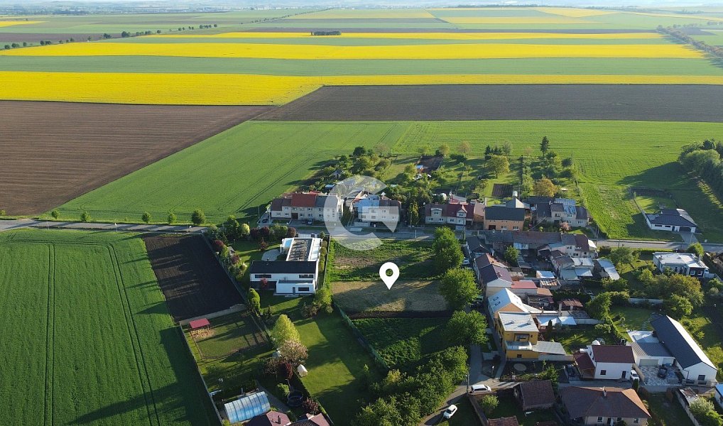 Prodej stavebního pozemku 936 m², Vrbátky – náhled fotky 2