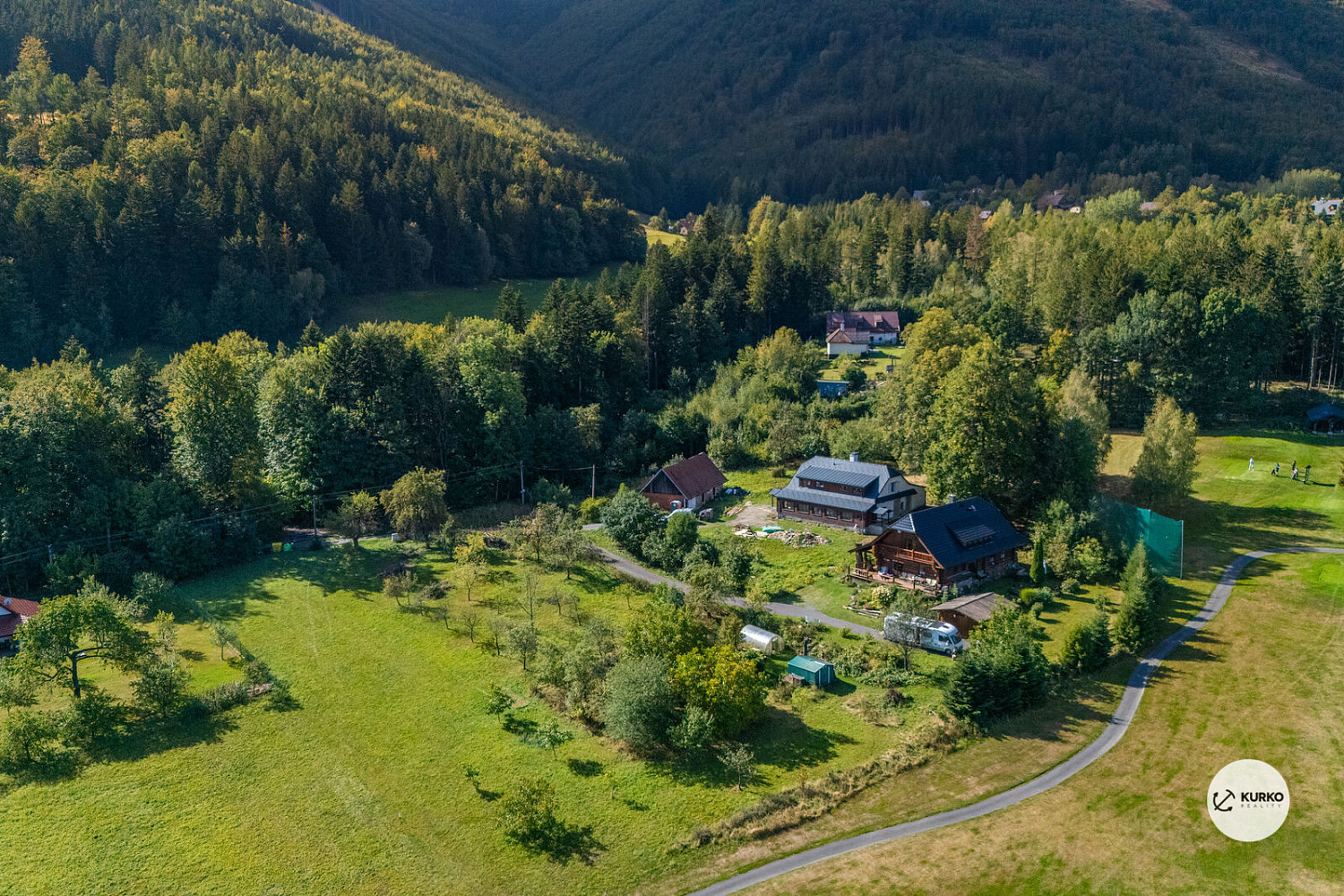 Prodej stavebního pozemku 3 812 m² – fotografie 5