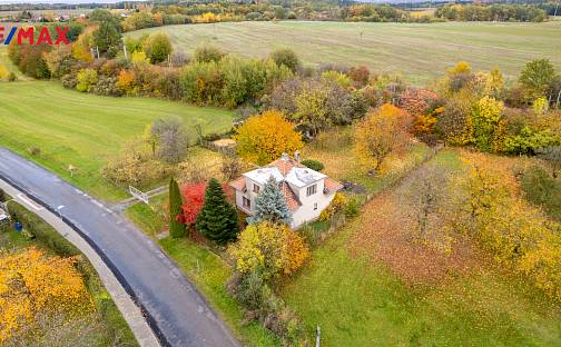 Prodej domu 190 m² s pozemkem 995 m², Vlkaneč, okres Kutná Hora