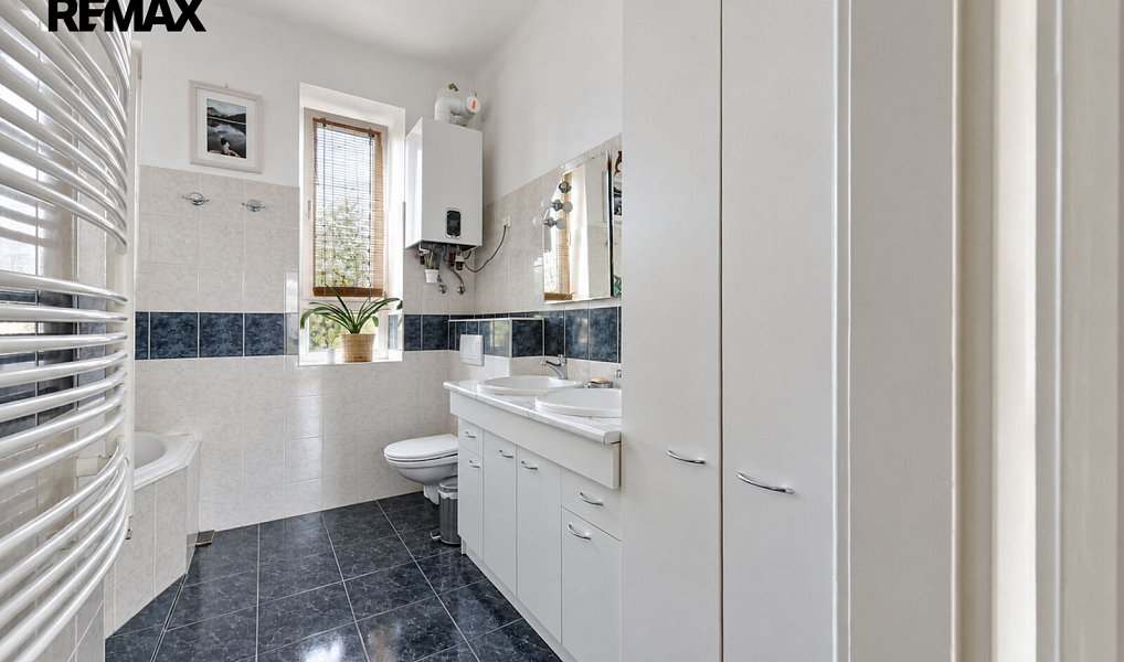 Prodej domu 284 m² s pozemkem 375 m², Brno – náhled fotky 12