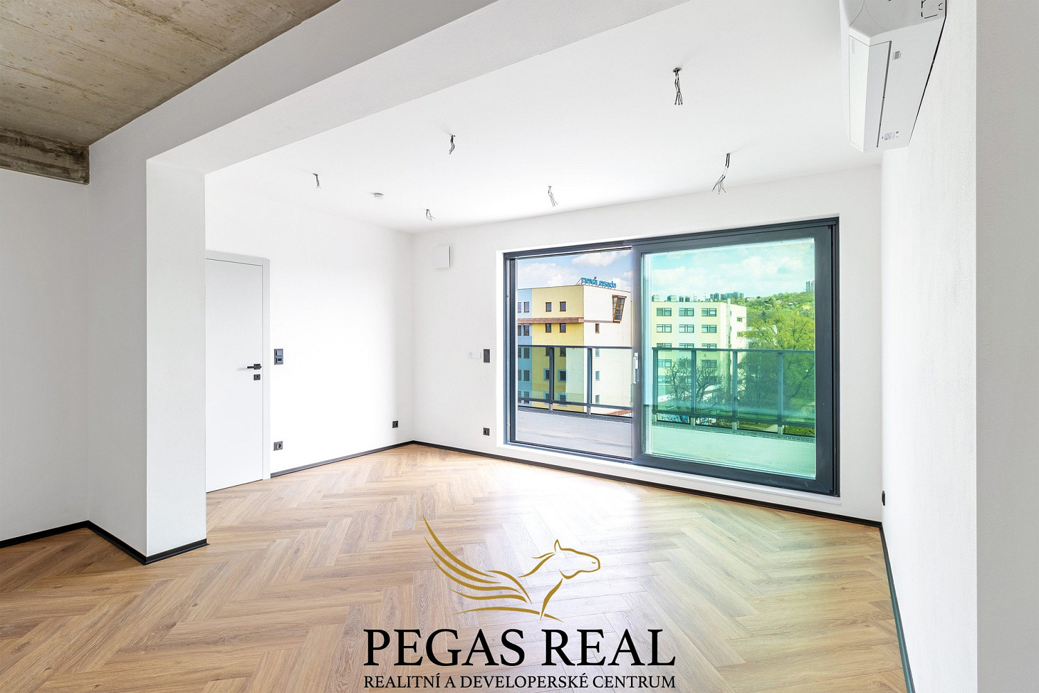Prodej bytu 2+kk 88 m² – pohled 4