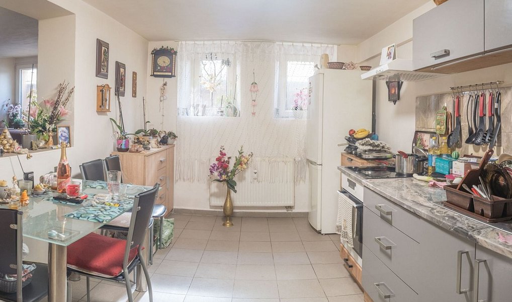 Prodej bytu 2+1 64 m², Pardubice – náhled fotky 2