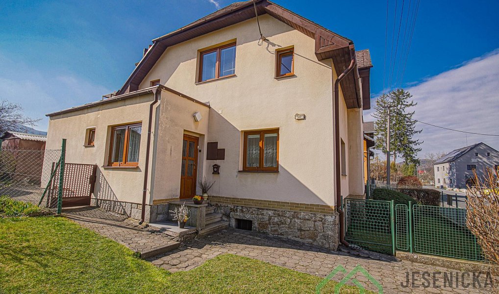 Prodej domu 144 m² s pozemkem 964 m², Černá Voda – náhled fotky 2