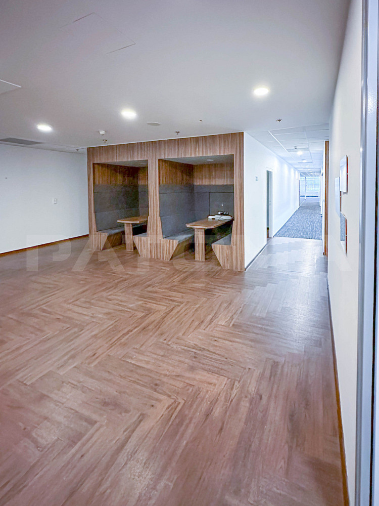 Pronájem kancelářských prostor 2.344 m² v Praze 5 - Smíchov, ul. Radlická – pohled 4